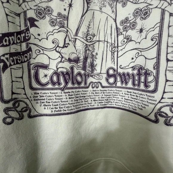 White and Purple Speak Now Taylor’s Version Tracklist Crewneck Sweatshirt Size L - Picture 3 of 8